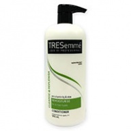 Tresemme Hair Conditioner - Cleanse and Replenish for All Hair Types 900ml (Pump)
