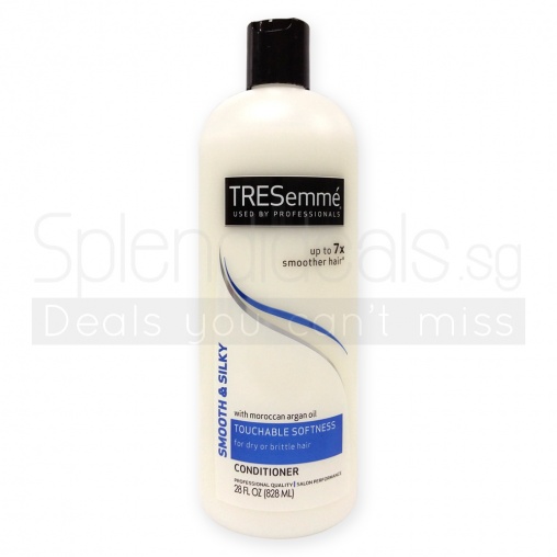 Tresemme Hair Conditioner - Smooth and Silky for Touchable Softness 828ml